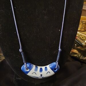 Kawaii Ceramic Lucky Cat Pendant Necklace – Blue & White